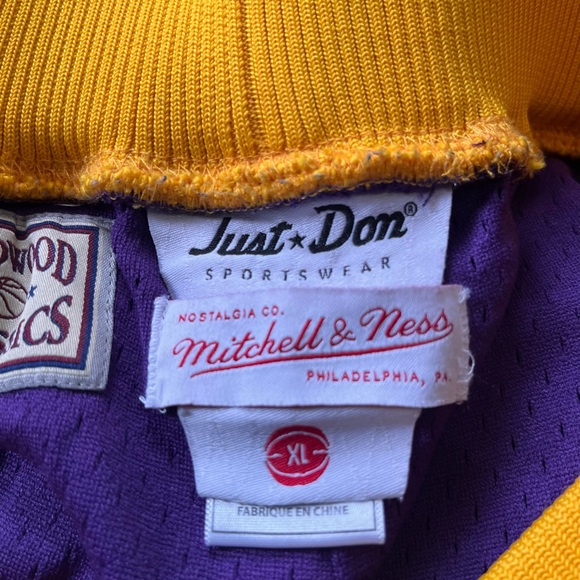 Just Don Mitchell & Ness Los Angeles Lakers Road Shorts Hardwood Classics - Picture 12 of 14